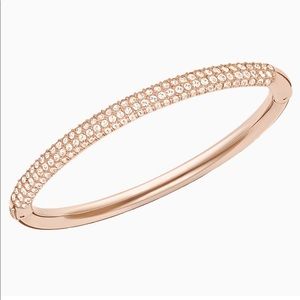 Stunning Swarovski Rose-Gold Plated Bangle